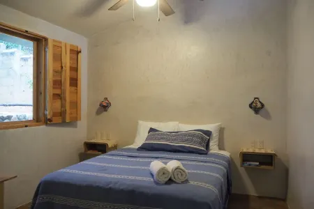 Casa Sierra: Starlink, AC & Superbly Located!