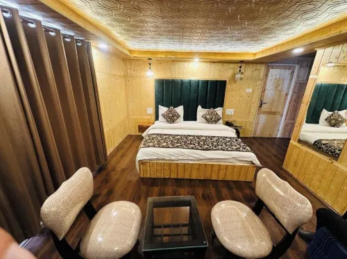 Hotel Mala Castle, Pahalgam