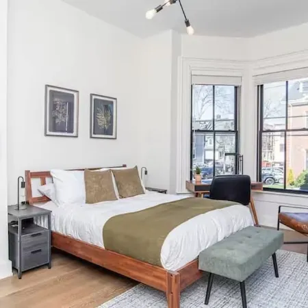 LUXE Sun Drenched 2 Bd, Steps to Brown and Wayland
