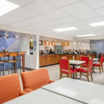 Baymont by Wyndham Champaign Отели в г. Шампейн