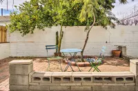 Lovely Tucson Home ~ Walk to Reid Park Zoo! - Country Houses