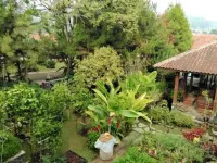 Rumah Sora Resort & Villa Hotels in Langensari