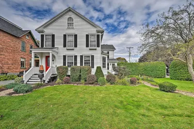 Unique and Historic Home Walk to Lake Champlain Hotels near Strand Center for the Arts