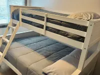 Downtown family friendly cozy condo- Walk to restaurants فنادق في وايتفيش