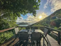 Blue Wrasse - Cute Little Cottage with Gorgeous Deck Views