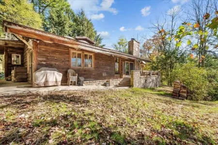Cheerful 5 Bedroom Mountain House - Bearfoot Pines