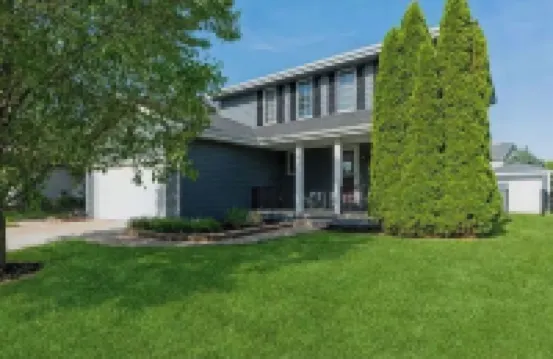 •Spacious 4 - bedroom 2 king beds•