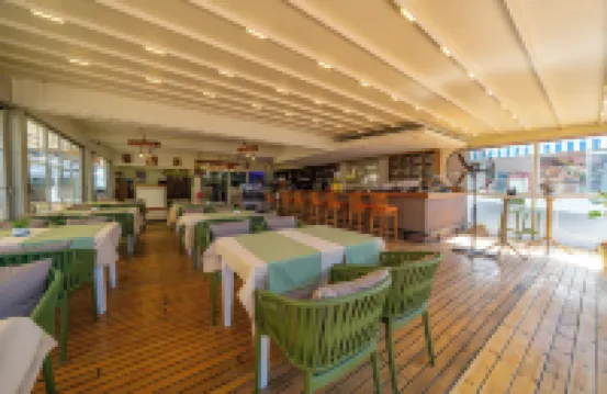 Halikarya Hotel & Restaurant Beach