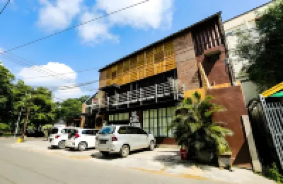 De Container Guest House