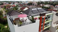 Ati Tentrem Guesthouse Hotel dekat Rumah & Toko Satu Melati : Jl. Sentot Prawirodirjo No.3 Talangsari-Jember