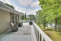 Private Pool Lakefront Home in Hot Springs!