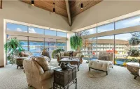 Designer Condo w/ Incredible Views – Elevator – Waterpark – Pool Just Steps Away