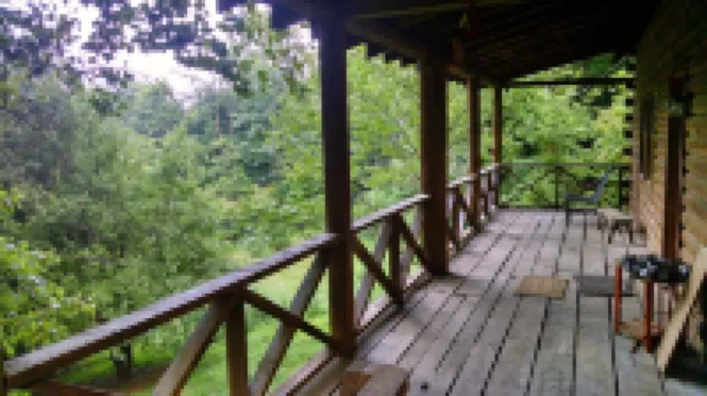 3-bedroom chalet in cool Black Mountain with WiFi, AC. Close to Asheville