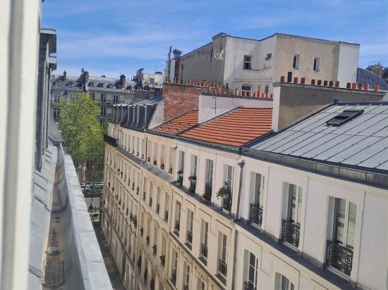 Amazing Studio View of the Eiffel Tower New Appartement Pont de l Alma