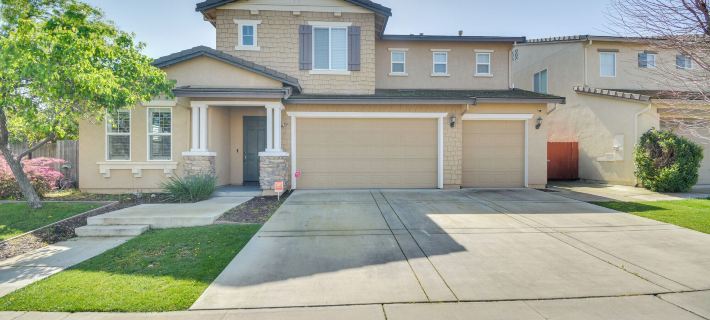 4 Mi to Dtwn Merced: Spacious Home w/ Yard! Các khách sạn ở Merced