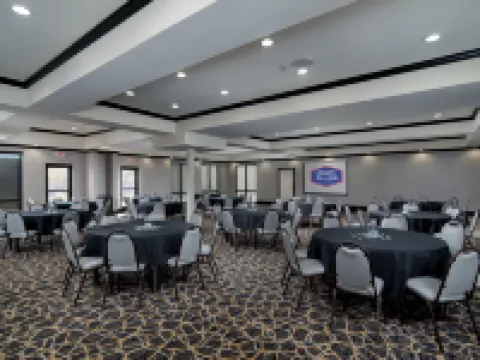 แฮมป์ตัน อินน์แอนด์สวีทส์ ฟอร์ตเวิร์ธ-ฟอสซิลครีก โรงแรมในฟอร์ตเวิร์ธ