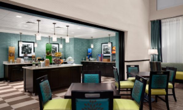 Hampton Inn & Suites Huntsville/Research Park Area