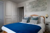 Camellia House, indulge in luxury at our Victorian gem in the heart of Abersoch! Hotels in Abersoch