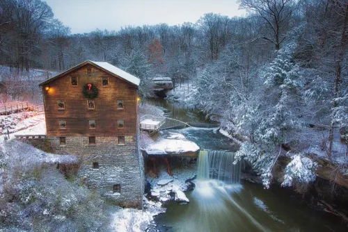 Red Door Tudor in Historic Newport Glen/ Mill Creek Park