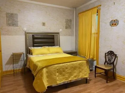 JAD Hosts Sunburst Crown Heights on the Parkway near MTA Subways &:Buses Hotels in Crown Heights