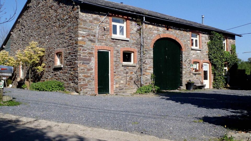Rustic Farm Stay in Rogery