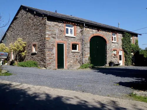 Rustic Farm Stay in Rogery