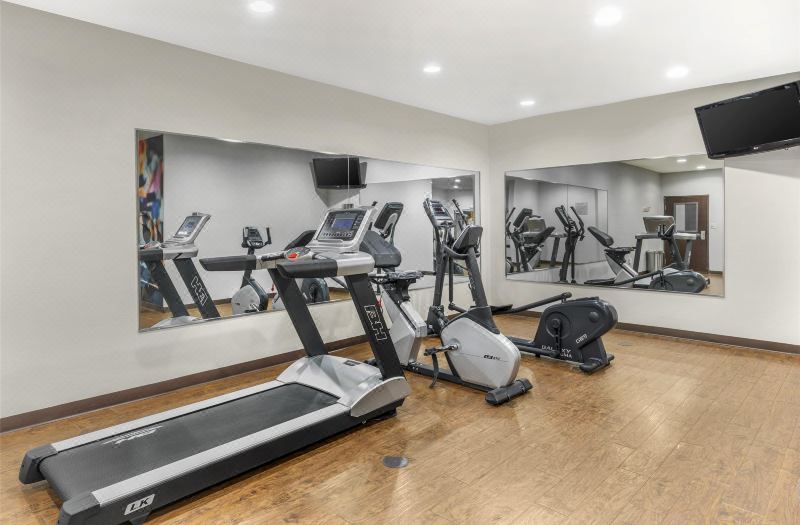 Best Western Plus Fort Worth Forest Hill Inn Suites photo 2
