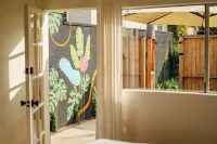 Jones Surf Shack South Bay Hotels in Del Aire