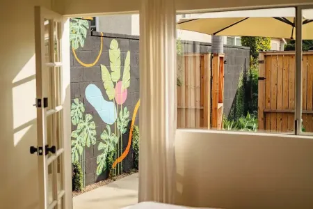 Jones Surf Shack South Bay