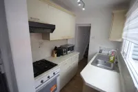 Brunswick Cottage - 2 Bedroom Home Situated in the Hearts of Reading City Centre