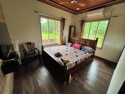 Shree Balaji Natures Lap Villa…Charming 2-bedroom villa Aare Ware Suruban 주변 호텔