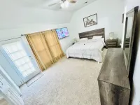 Beautiful 2-Bedroom Townhome with King Size Beds in Cordova Memphis