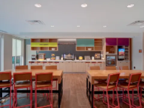 ホーム2 スイーツ バイ ヒルトン レイクウッド ランチ マナティのホテル