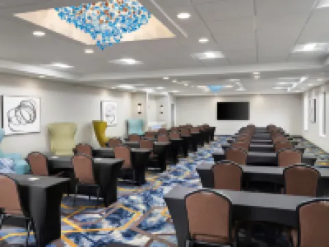 Hampton Inn & Suites Dallas-DFW Arpt W-SH 183 Hurst Hoteles en Hurst