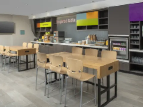 Home2 Suites by Hilton Longmont Hotels in Longmont