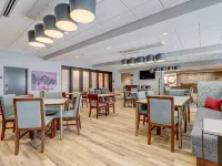 Hampton Inn and Suites by Hilton Cincinnati Midtown Rookwood - breakfast