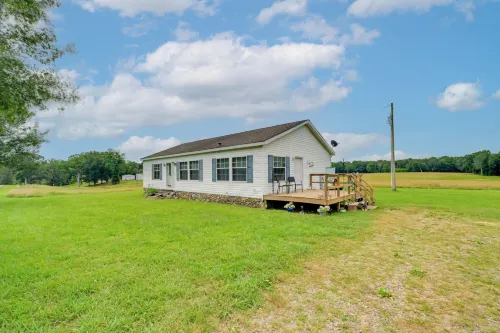 Warm and Inviting Family Home - 2 Mi to Golf Course! - Wifi