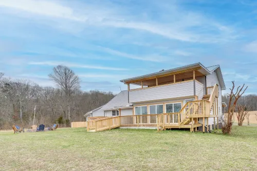 Deer Lake Lodge on 700 Wooded Acres in Dayton! - WiFi