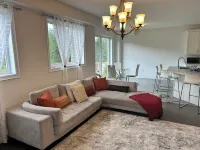 The Angus Nest: Master Suite with Jacuzzi, fireplace —perfect for a retreat. Hotels in Angus