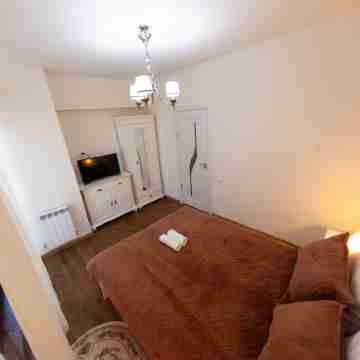 Beautiful and cozy family apartment to enjoy with you loved ones. Rooms