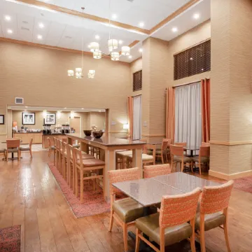 Hampton Inn & Suites Denver/South-RidgeGate
