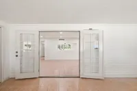 Spacious 5-bedroom house with AC and WiFi in charming Sierra Vista