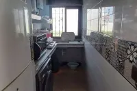 Beautiful bachelor apartment 7 minutes' walk from the beach