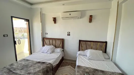 Super Elite apartment - Aswan city center apartments Отели рядом с достопримечательностью «Agha Khan Mausoleum»