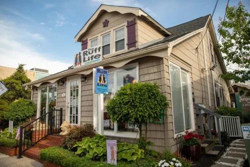 Charming Rehoboth Beach Apartment - 1.5 Blocks to the Beach!