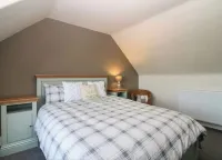 Formerly the Crannoch Hotel, this wonderful property can sleep up to 18 Hotels in Cullen