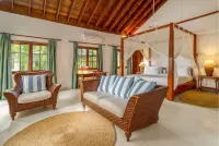 Idle Awhile Villa - Naseberry 3-Bedroom Villa