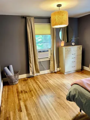 Charming 2-bedroom Gem, Scenic Views + Deck, Fire Pit Các khách sạn ở Dubois