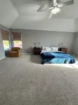 Spacious 4-bedroom house in charming Round Rock with WiFi, AC
