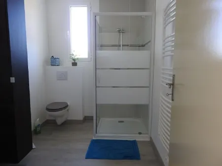 Apartment located on the ground floor of a small residence with four Отели в г. Жонзак